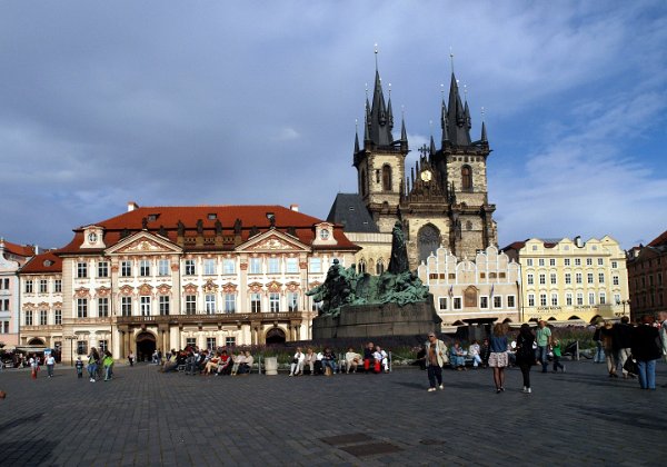 Staroměstské náměstí